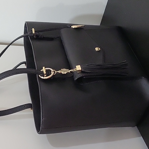Michael Kors black purse - Picture 3 of 8